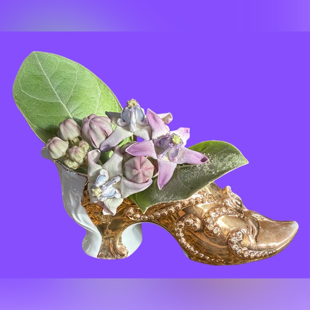 Porcelain Victorian Shoe White w/Gold Gilt Trim Impressed Mark “1717”